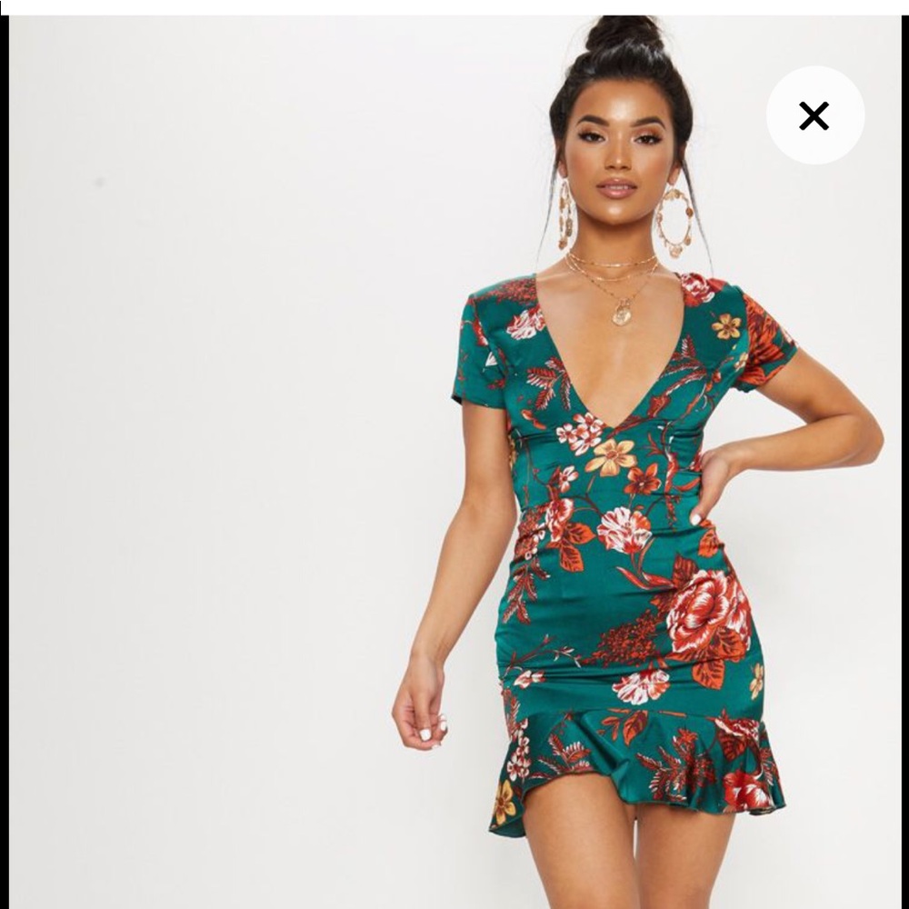 Prettylittlething emerald shift dress